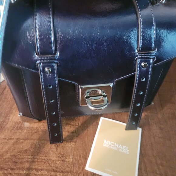 NWOT  Michael Kors Manhattan Metallic Satchel/Crossbody purse  Medium - Picture 2 of 15